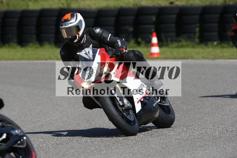 /Archiv-2024/29 12.06.2024 MOTO.CH Track Day ADR/Gruppe gelb/53